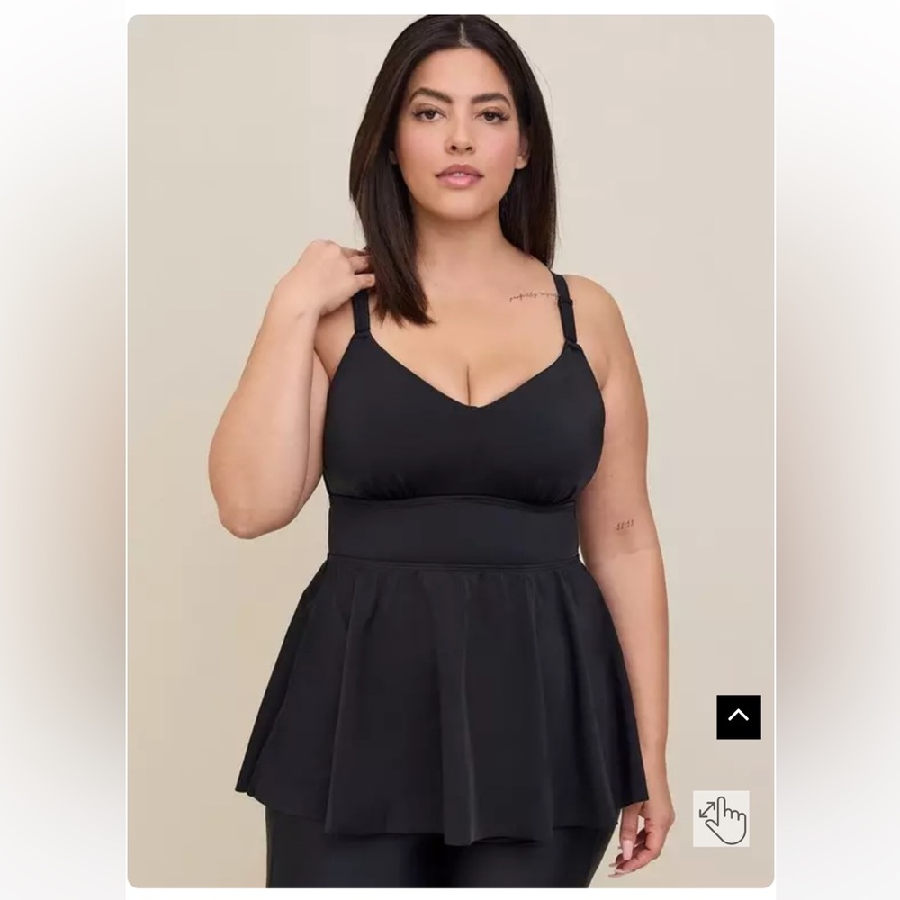 Wire Free Racerback Black Tankini Torrid Size 6-DD/F NWT